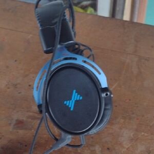 Blue and Black Over-Ear Gaming Calmbee Headphones New